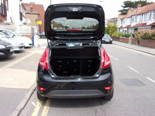 2009 Ford Fiesta 1.4 Titanium 5d image 6