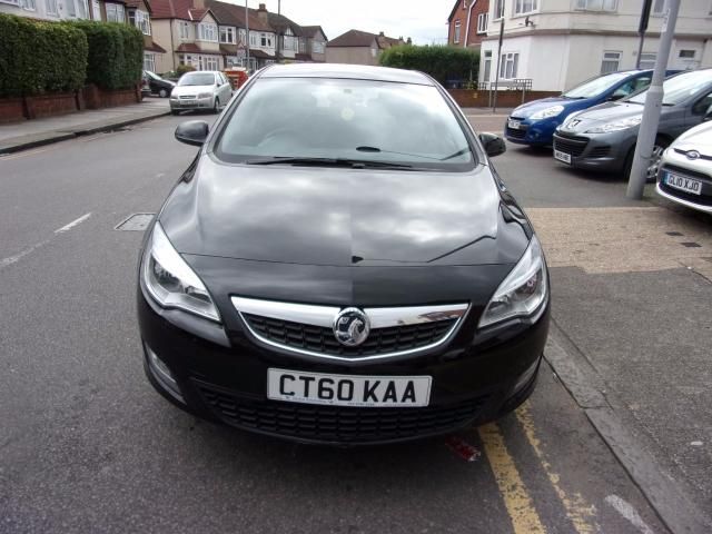 2010 Vauxhall Astra 1.4 5d image 2