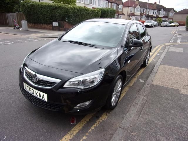 2010 Vauxhall Astra 1.4 5d image 3