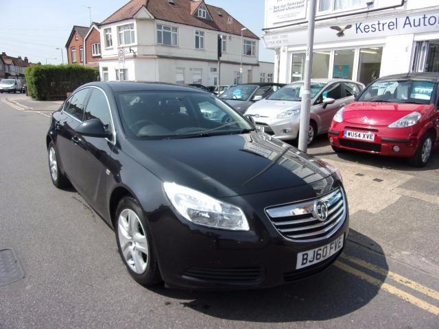 2010 Vauxhall Insignia 2.0 CDTI 5d image 1