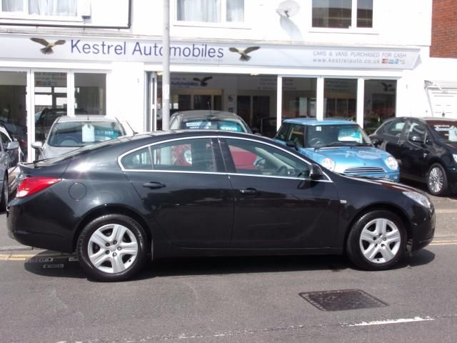 2010 Vauxhall Insignia 2.0 CDTI 5d image 2