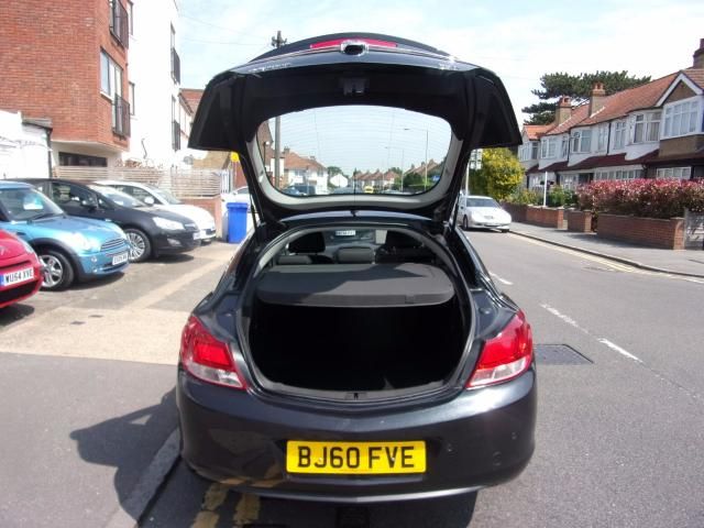 2010 Vauxhall Insignia 2.0 CDTI 5d image 6