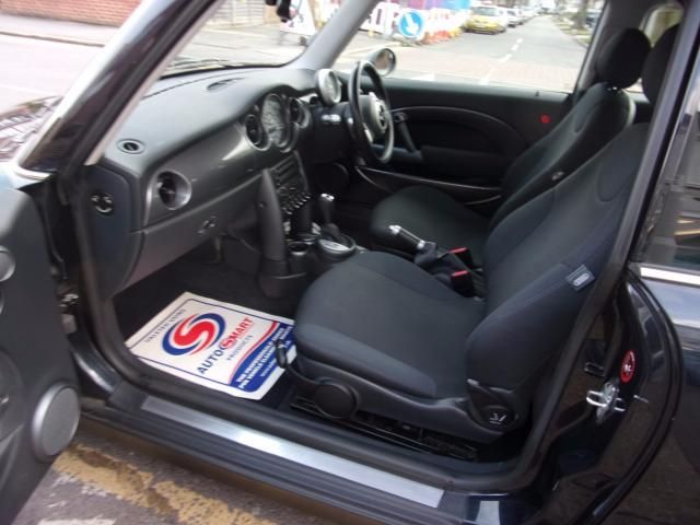 2006 MINI Hatch Cooper 1.6 3d image 7