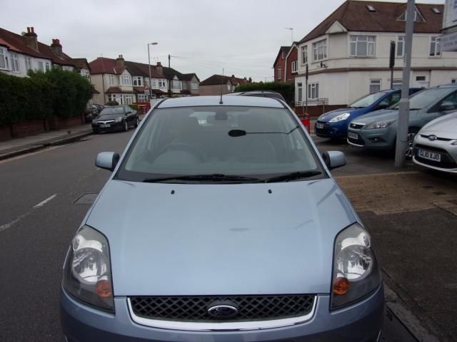 2006 Ford Fiesta 1.4 Ghia 16V 5d image 5
