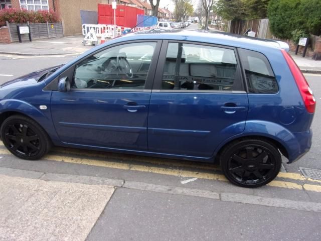 2008 Ford Fiesta 1.2 Zetec 5d image 5