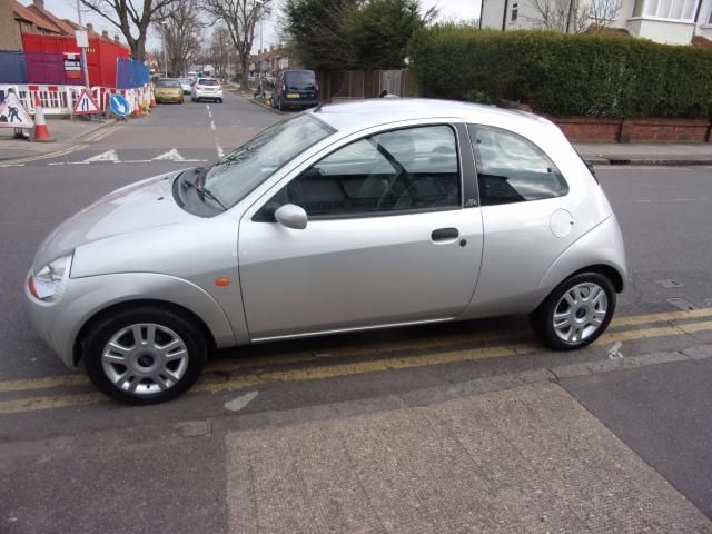2006 Ford Ka 1.3 Luxury 3d image 2