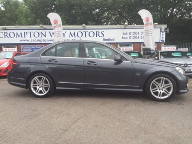 2009 Mercedes-Benz 2.1 C220 CDI Sport 4d image 2