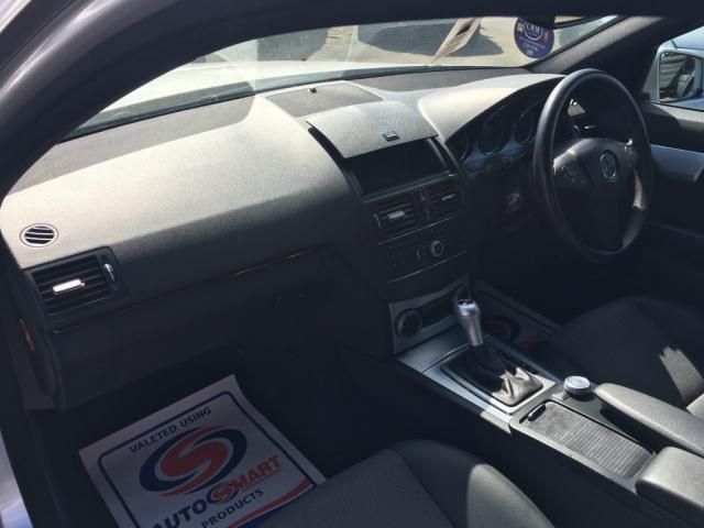 2009 Mercedes-Benz 2.1 C200 CDI Sport 5d image 7