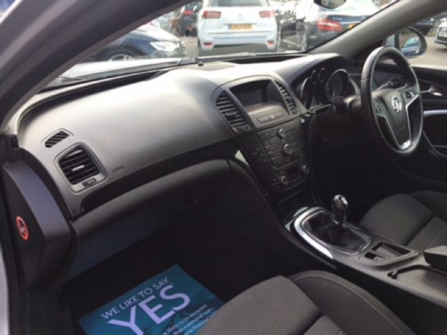 2010 Vauxhall Insignia 2.0 SRI CDTI 5d image 7