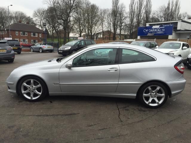 2006 Mercedes-Benz 2.1 C220 CDI SPORT 3d image 4