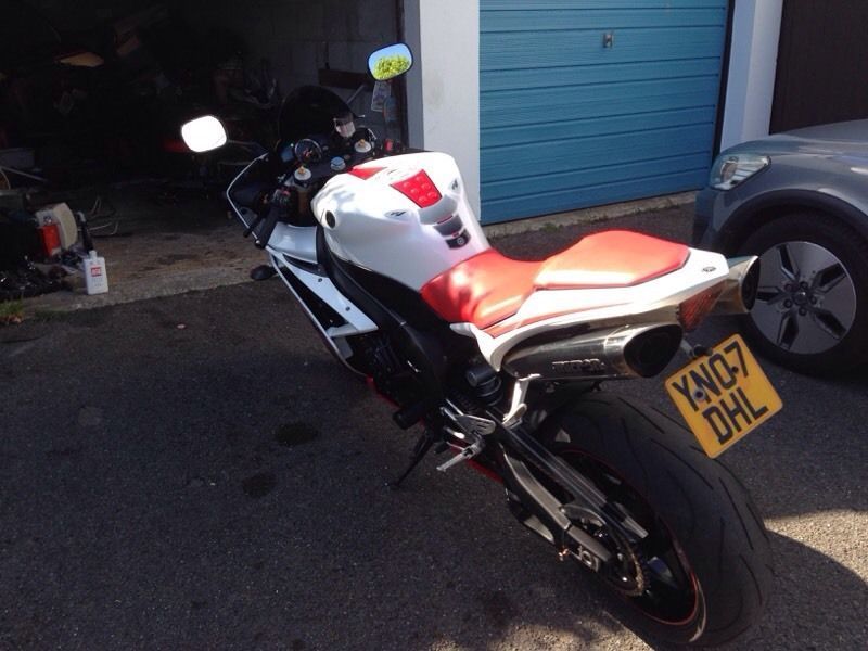 2007 Yamaha R1 image 4