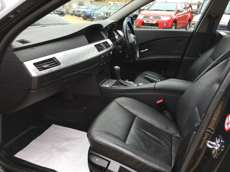 2004 BMW 5 Series 530d SE image 6