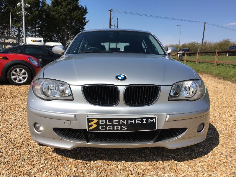 2005 BMW 1 Series 120i SE image 2
