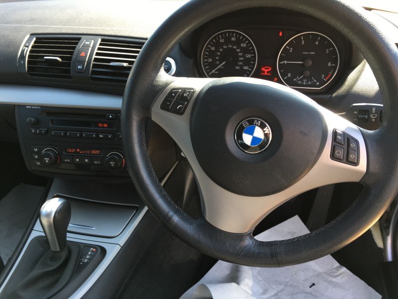 2005 BMW 1 Series 120i SE image 5