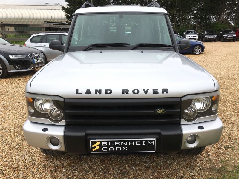 2003 Land Rover Discovery 2.5 Td5 GS image 2