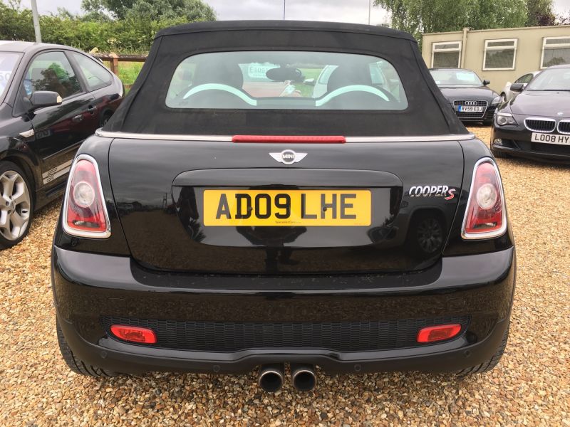2009 MINI Convertible 1.6 Cooper S image 3