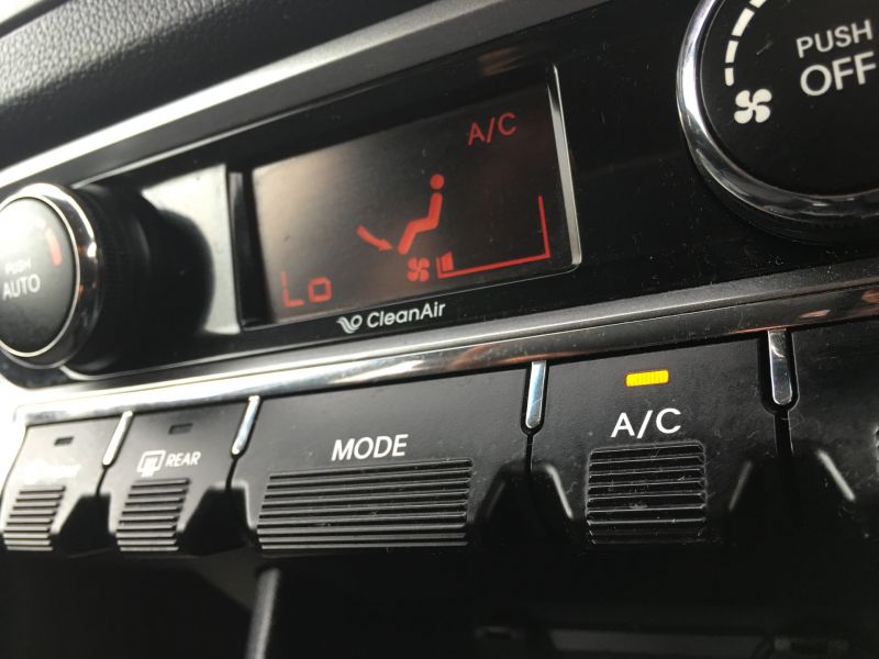 2013 Kia Rio 1.4 CRDi image 8