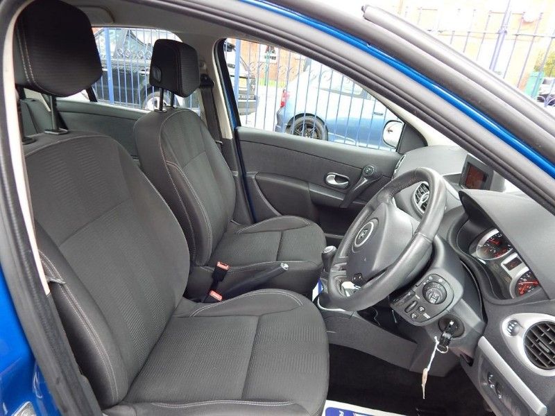 2010 Renault Clio Dynamique TOMTOM TCE image 5