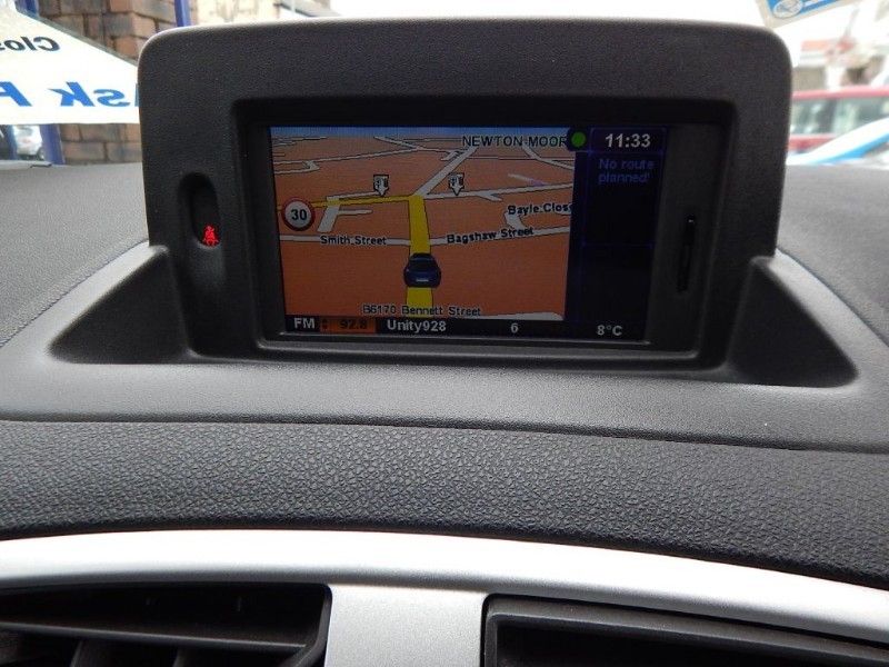 2010 Renault Clio Dynamique TOMTOM TCE image 7