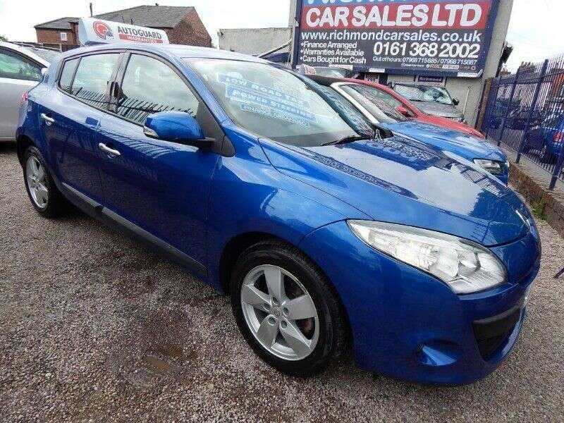 2010 Renault Megane DYNAMIQUE VVT image 1