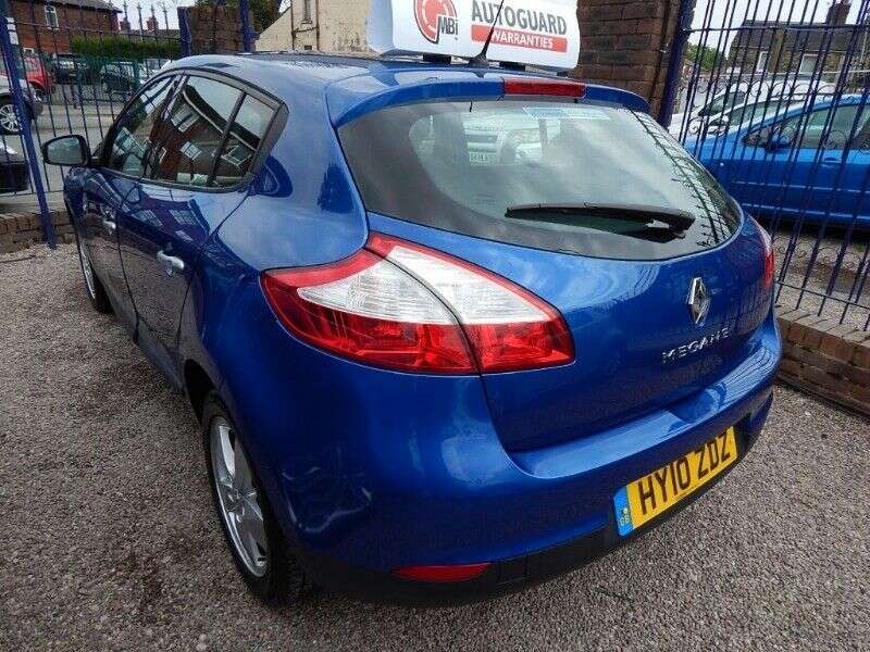 2010 Renault Megane DYNAMIQUE VVT image 3