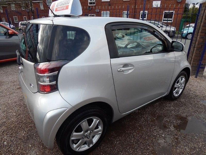 2009 Toyota iQ VVT-I IQ image 2
