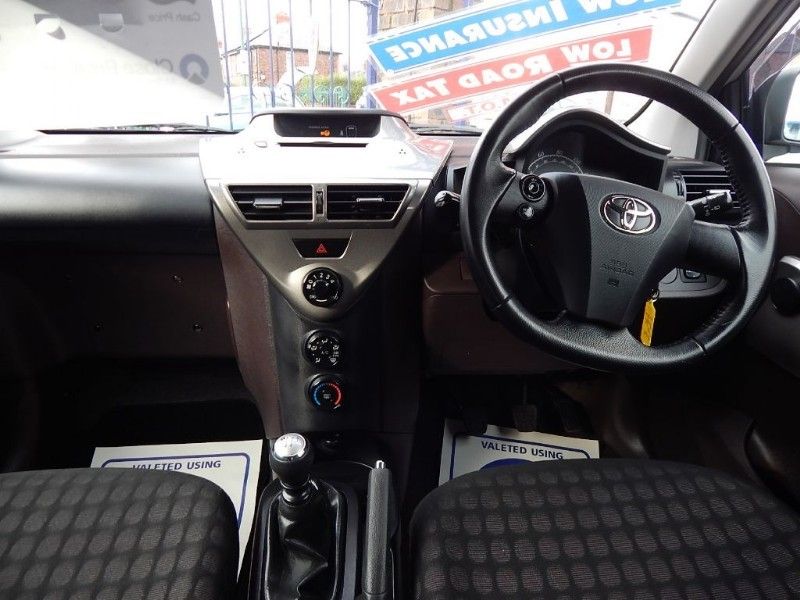 2009 Toyota iQ VVT-I IQ image 6