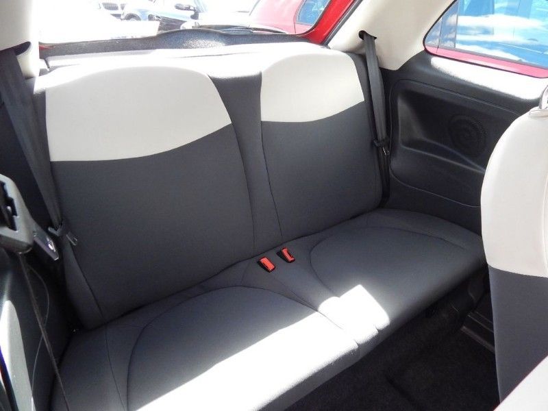 2011 Fiat 500 POP image 6