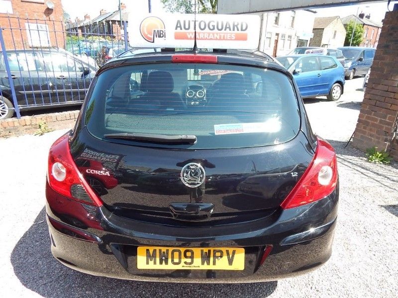 2009 Vauxhall Corsa Design 16V image 4