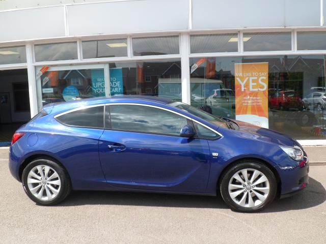 2014 VAUXHALL ASTRA 1.7 GTC SRI CDTI S/S 3d image 2