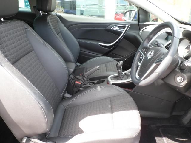 2014 VAUXHALL ASTRA 1.7 GTC SRI CDTI S/S 3d image 5