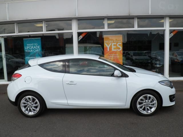 2014 Renault Megane 1.5 DCI S/S 3d image 2