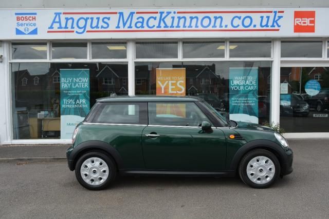 2013 MINI Hatch One D 1.6 3d image 2