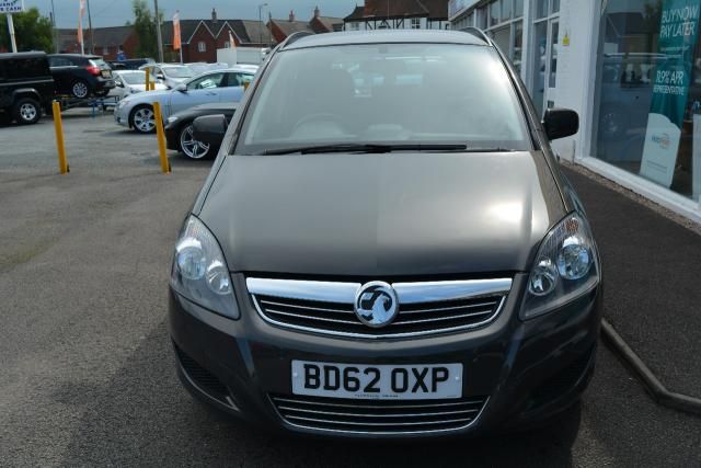 2013 Vauxhall Zafira 1.7 CDTI 5d image 3