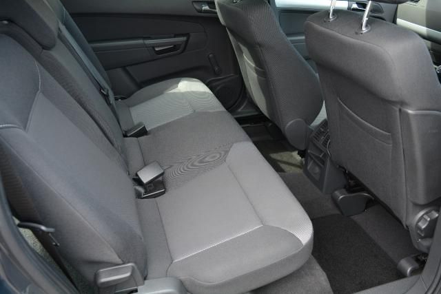 2013 Vauxhall Zafira 1.7 CDTI 5d image 9