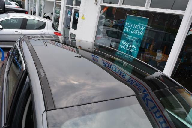 2011 Peugeot 3008 1.6 HDI 5d image 4