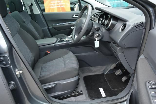 2011 Peugeot 3008 1.6 HDI 5d image 5