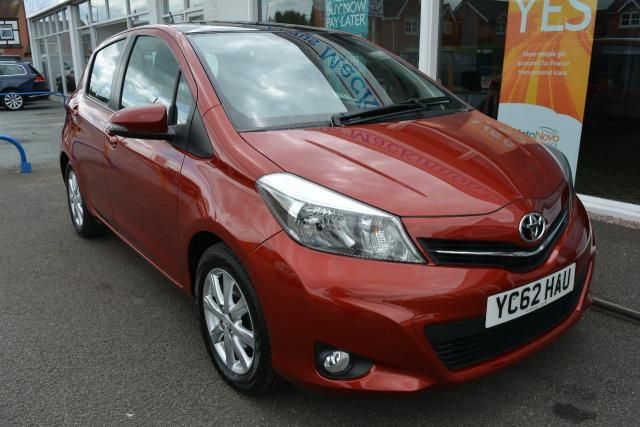 2012 Toyota Yaris 1.3 VVT-I T 5d image 1
