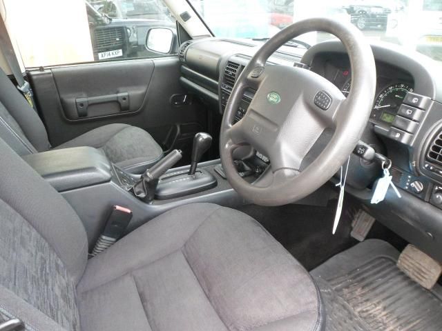 2004 Land Rover Discovery 2.5 5d image 7