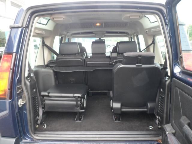 2004 Land Rover Discovery 2.5 5d image 9