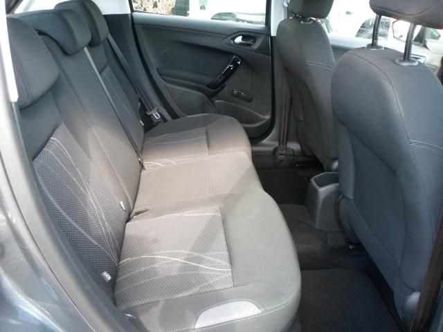 2013 Peugeot 208 1.2 Active 5d image 7