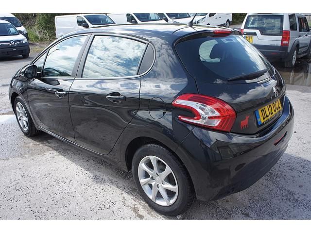 2012 Peugeot 208 1.2 5d image 3