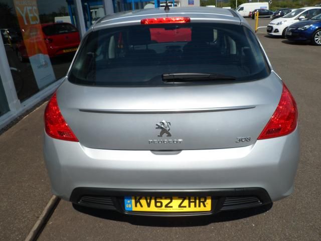 2012 Peugeot 308 1.6 HDI 5d image 4