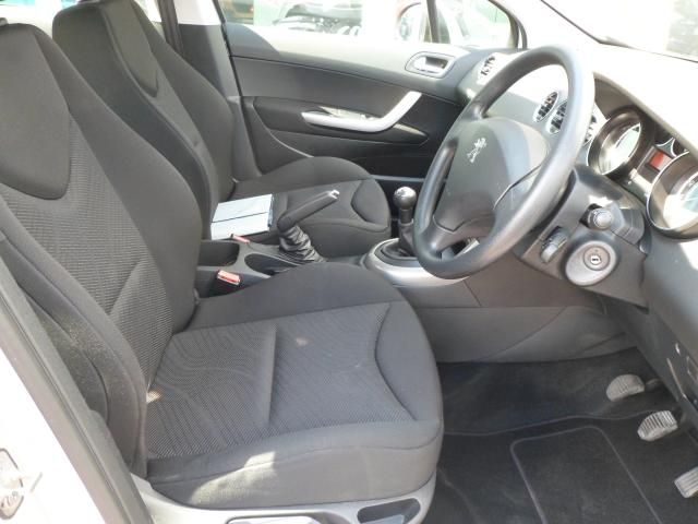 2012 Peugeot 308 1.6 HDI 5d image 5