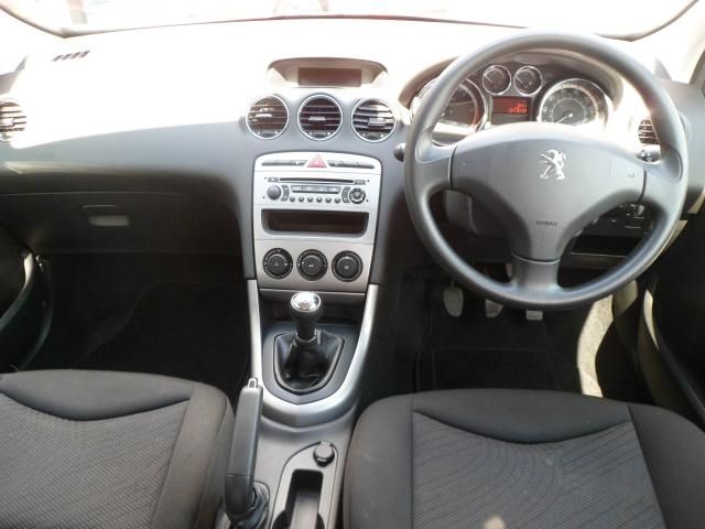 2012 Peugeot 308 1.6 HDI 5d image 6