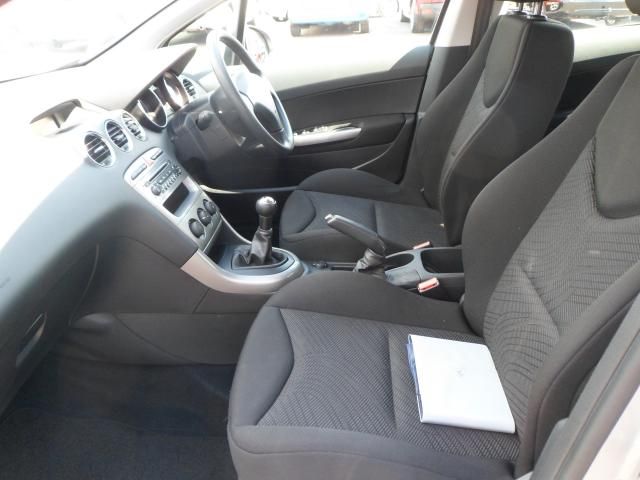 2012 Peugeot 308 1.6 HDI 5d image 7