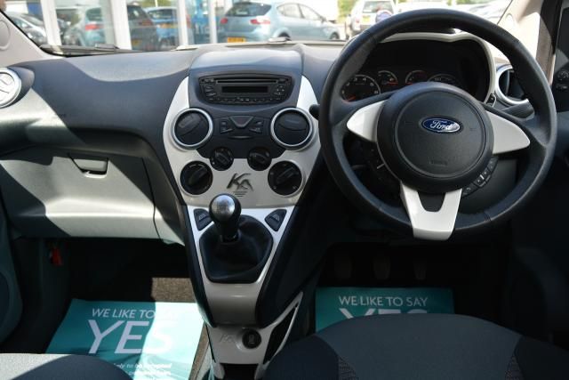 2013 Ford KA 1.2 Zetec 3d image 6