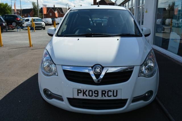 2009 Vauxhall Agila 1.0 Club AC 5d image 4