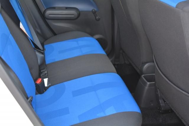 2009 Vauxhall Agila 1.0 Club AC 5d image 8