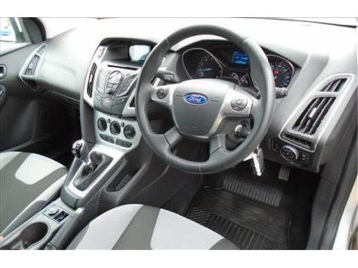 2014 Ford Focus 1.0 SCTI EcoBoost Zetec image 4